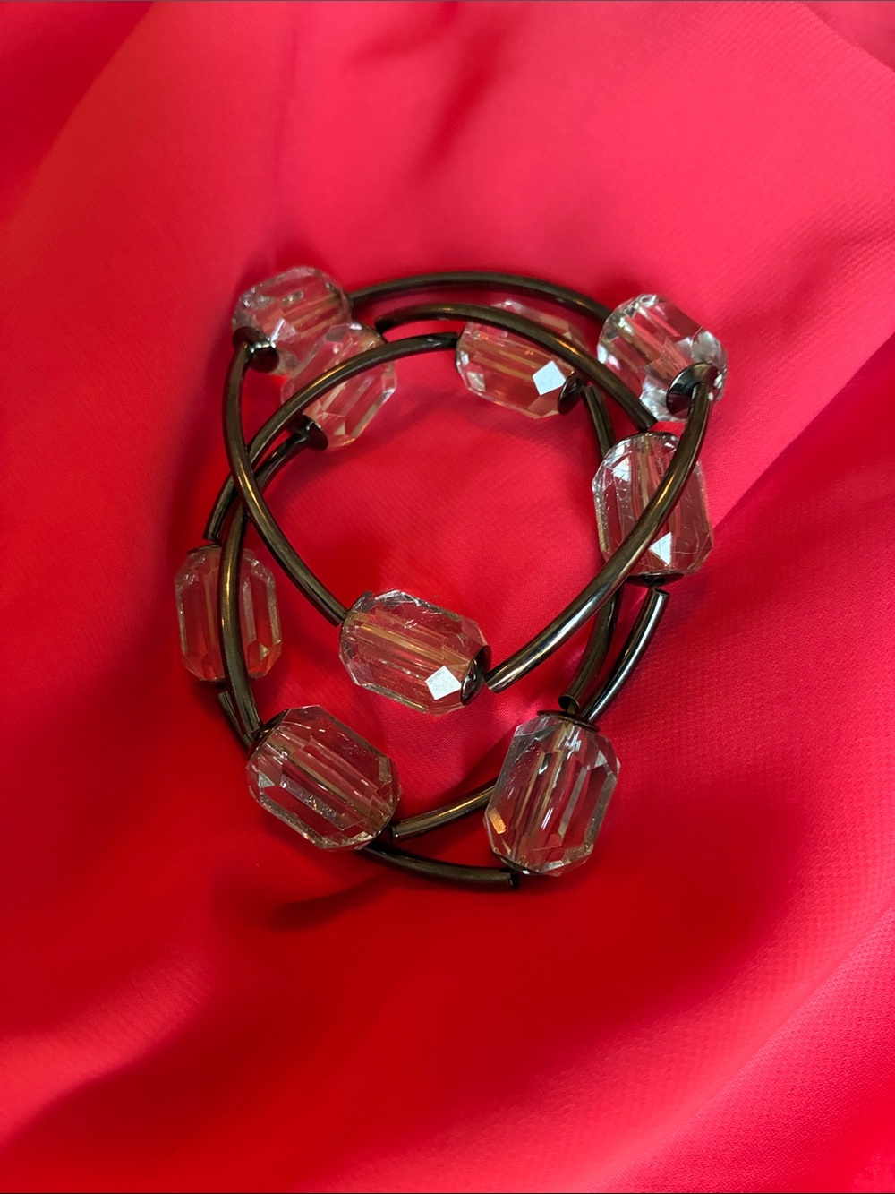 Contemporary Crystal Acrylic Accent Stretch Bracelet 9”